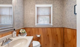 4 Darott, Cape May Court House, NJ 08210