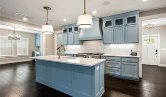 448 SW C St, Bentonville, AR 72712