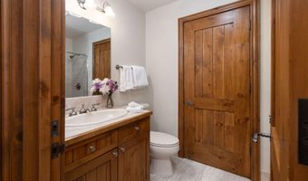 51 Offerson Rd 112, Beaver Creek, CO 81620