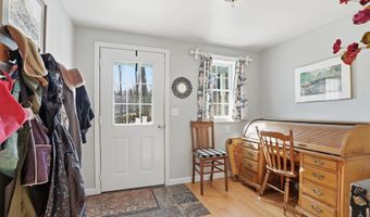 13 Elm St, Antrim, NH 03440