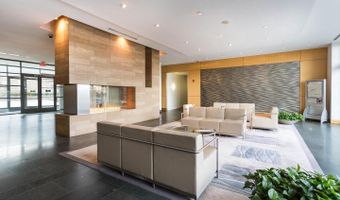 2001 15TH St N 319, Arlington, VA 22201