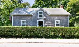 40 Catherine St, Newport, RI 02840