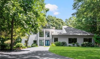 29 Dennell Dr, Lincoln, RI 02865