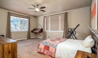 490 Conifer Way, Ashland, OR 97520