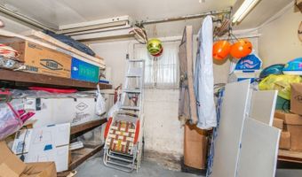 36 Nakomis Path, Bayonne, NJ 07035