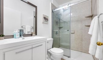3284 Barham Blvd 201, Los Angeles, CA 90068