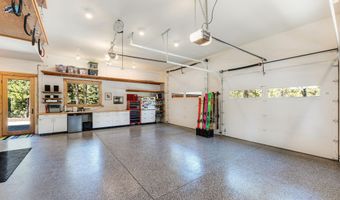 16396 Skyline Dr, Bend, OR 97703