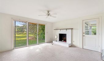 37 Beaumont St, East Providence, RI 02916
