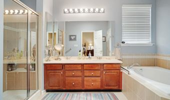 10 Harbor Pl, Barnegat, NJ 08005