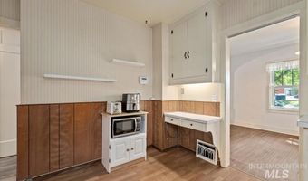 1922 Everett, Caldwell, ID 83605