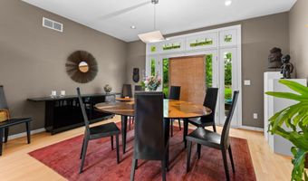 2529 Thornapple Dr, Ann Arbor, MI 48103