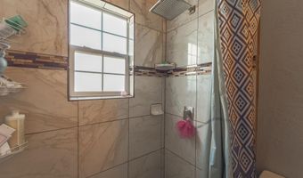 2916 Lisa Ave, Clovis, NM 88101