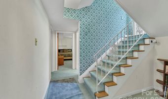 28 Glenview Rd, Asheville, NC 28804