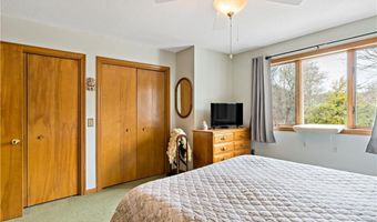 50 S Bay Dr 19, Narragansett, RI 02882