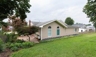 7108 LANIER St, Annandale, VA 22003