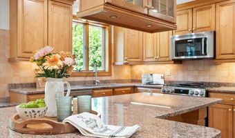 4 Battcock Rd, Billerica, MA 01821