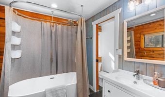 704 SUNSET Dr, Alpine, WY 83128
