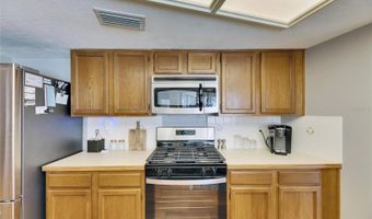 811 EAGLE Ln, Apollo Beach, FL 33572