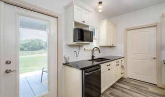 6733 E Central Park Ave, Bel Aire, KS 67226