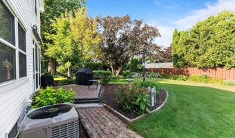 2601 BEECHWOOD Ct, Appleton, WI 54911