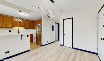 4220 Bonhill Dr 3E, Arlington Heights, IL 60004
