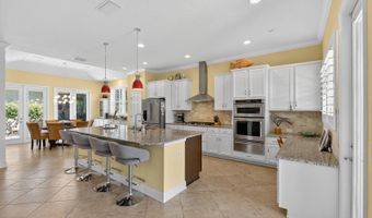 6903 Crestpoint Dr, Apollo Beach, FL 33572