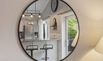 922 Palmer Rd, Columbus, OH 43212