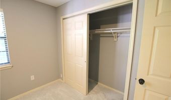 10 Tennyson Ln, Bella Vista, AR 72714