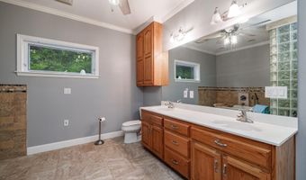 72 Ranch Rd, Arkadelphia, AR 71923