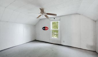 416 N Superior St, Angola, IN 46703