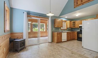 96 Taylor Woods Rd, Belgrade, ME 04917