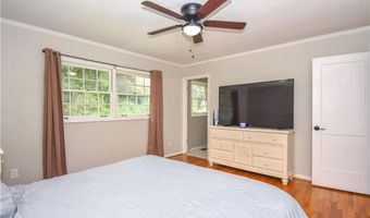 1458 CLUBVIEW Dr, Alexander City, AL 35010