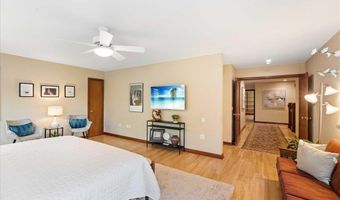 5870 Persimmon Dr, Fitchburg, WI 53711