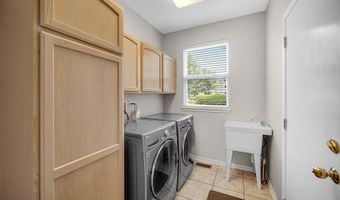 6 Yorkshire Ct, Algonquin, IL 60102