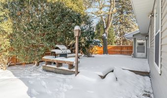 1820 W GLENDALE Ave, Appleton, WI 54914