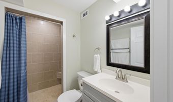 22125 Driftwood Ln, Abingdon, VA 24211