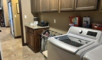 7065 Mcleod Dr, Abilene, TX 79602