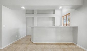 2721 W TULSA St, Chandler, AZ 85224
