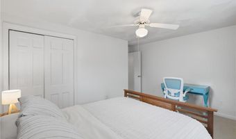 6 Lakewood Dr, Narragansett, RI 02882