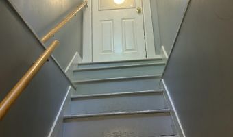 7 Anderson St, Belfast, ME 04915