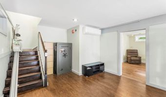 75 Marsh Rd, Belfast, ME 04915