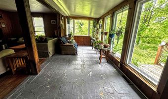 118 Foster Dr, Bennington, VT 05201