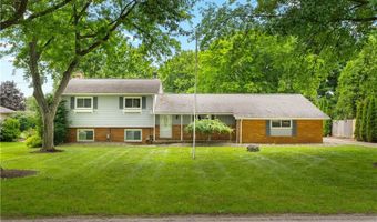 13795 Overcrest St NE, Alliance, OH 44601