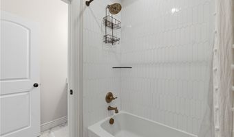 4414 S 86th Pl, Bentonville, AR 72713