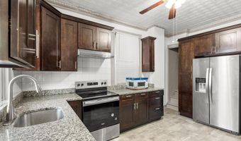 2913 E BALTIMORE St, Baltimore, MD 21224