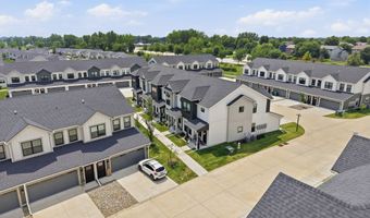 2305 SW Parkway Ln, Ankeny, IA 50023