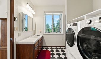 33676 Hilltop Ter, Bigfork, MT 59911