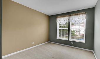 2801 Waterfront Ave, Algonquin, IL 60102