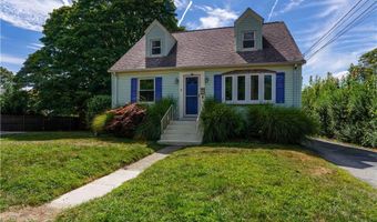 7 Turner Rd, Bristol, RI 02809