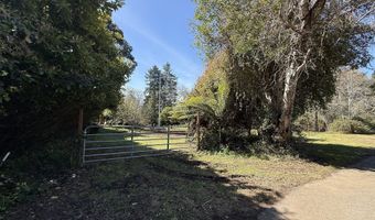 1300 HAMPTON Rd, Brookings, OR 97415